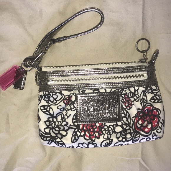 Coach wristlet/clutch - Picture 4 of 4
